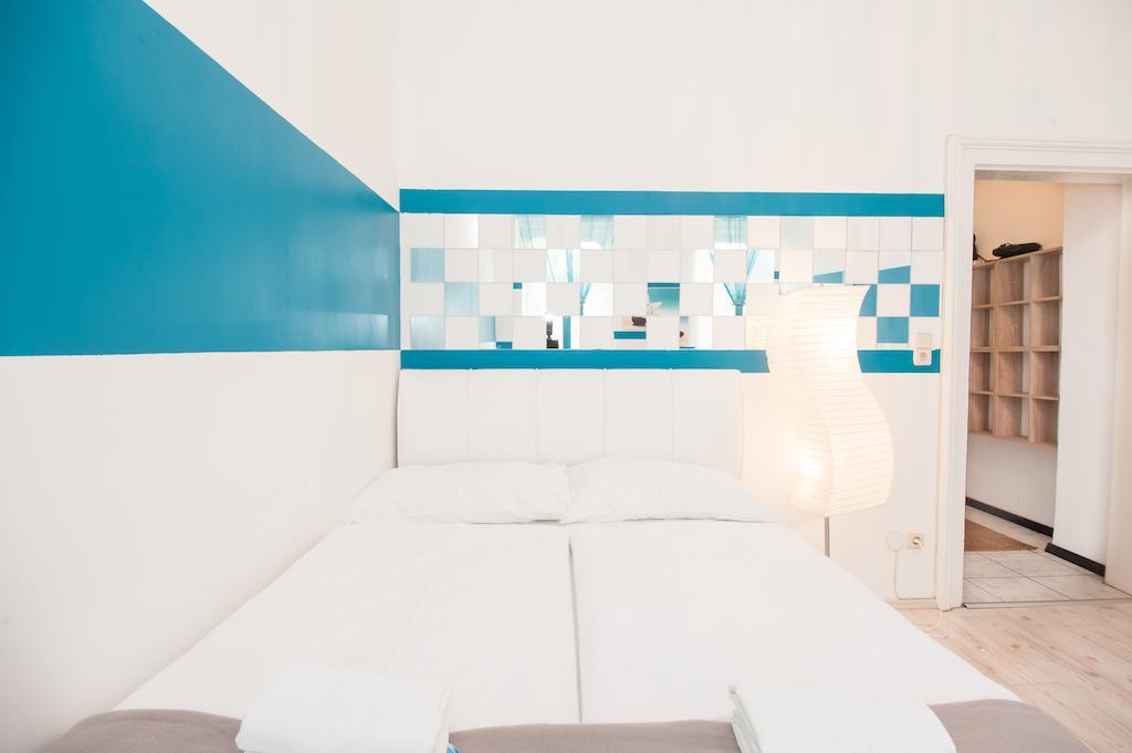Royal Resort Apartments Westbahnhof Vienna Room photo
