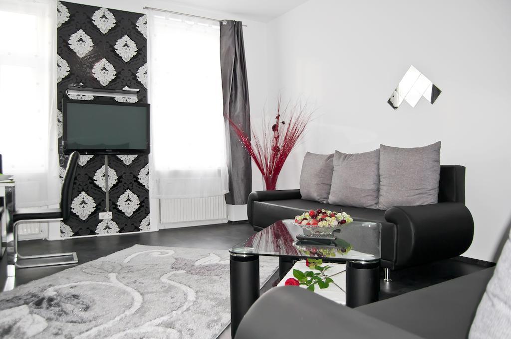 Royal Resort Apartments Westbahnhof Vienna Room photo